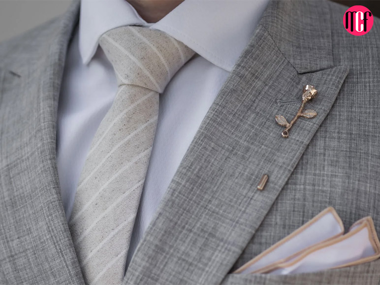 How To Pick The Lapel Pins For Your Dress?